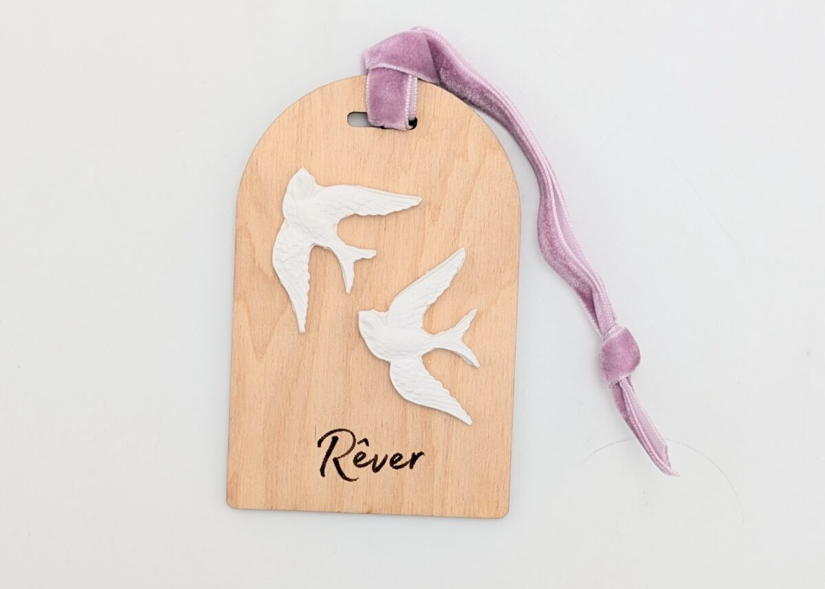 Décor en plâtre parfumé, parfum freesia et message "Rêver".